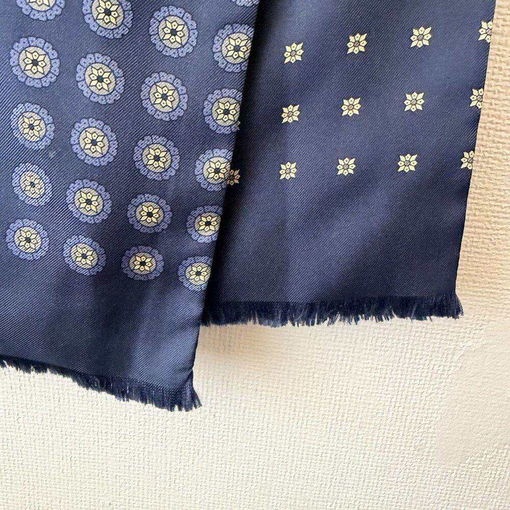 Vintage Bergdorf Goodman Italy Silk Scarf Navy Gold Reversible Double Layer Luxe - Picture 6 of 14